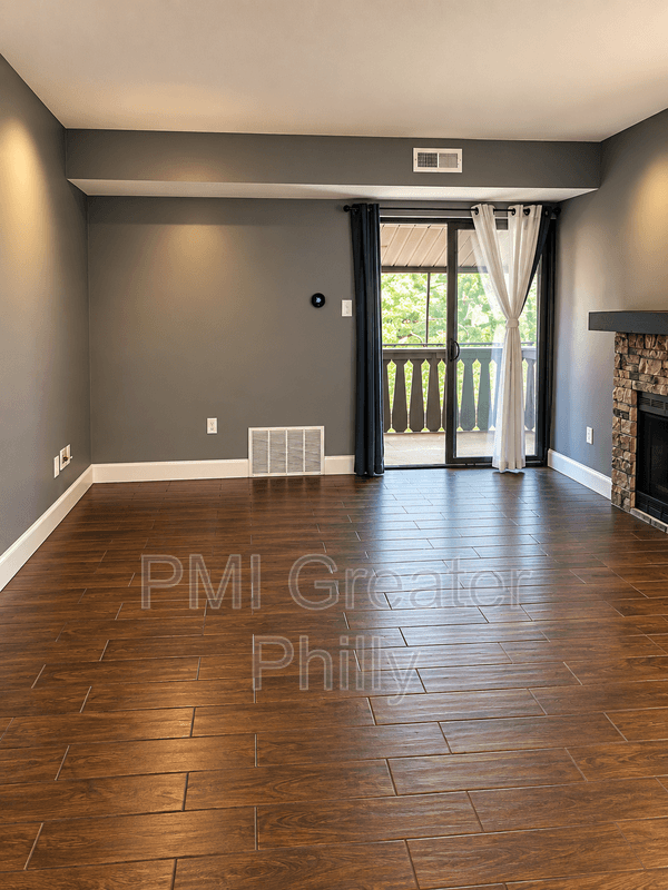 Philadelphia Condo: 407 Shawmont