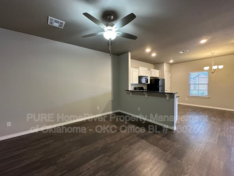 Oklahoma City Condo: 920 SW 91st St