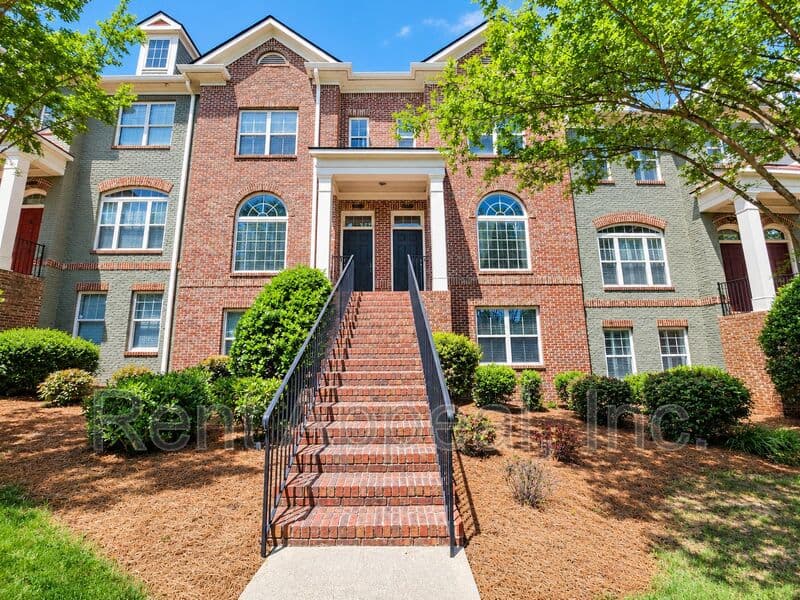 Alpharetta House: 4863 Carre Way