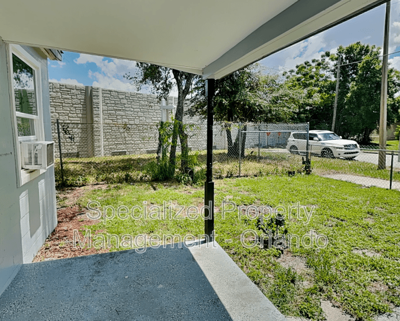 Orlando House: 561 Raleigh St