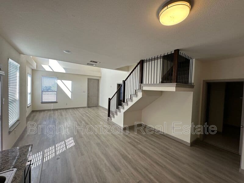 Hurst Condo: 3629 Valley Vista Drive