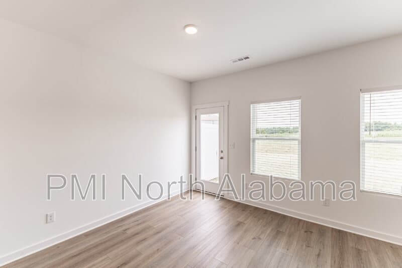Huntsville Townhome: 7593 Discovery Point Drive Northwest