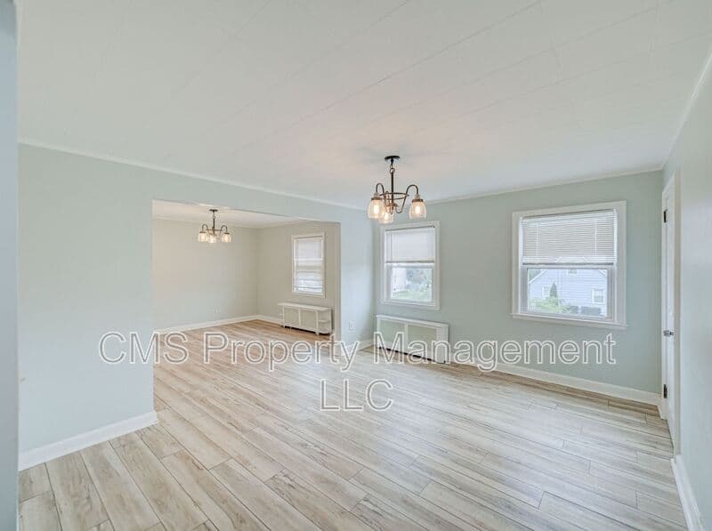Bound Brook Condo: 407 Longwood Ave