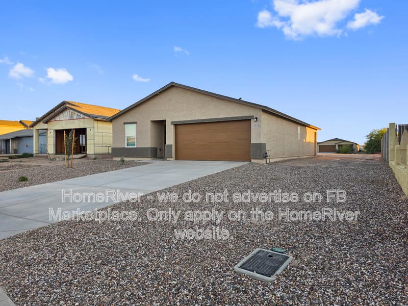 Arizona City House: 14977 S Avalon Rd
