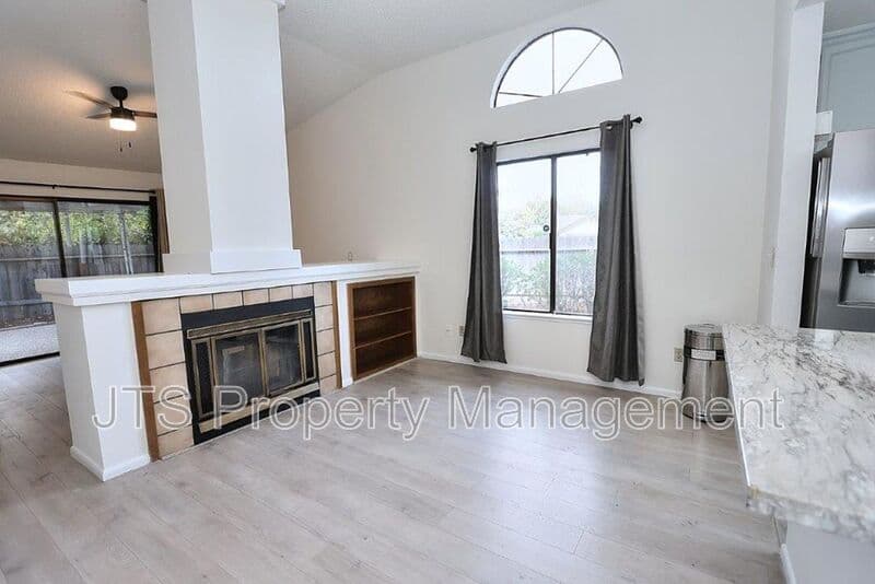 Sacramento House: 7400 Deltawind Drive