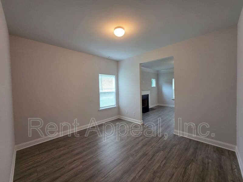 Hoschton House: 970 Laurel Cove Dr