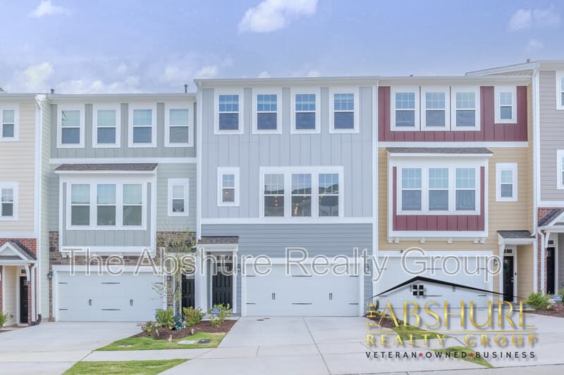 Durham Condo: 1053 Commack Drive