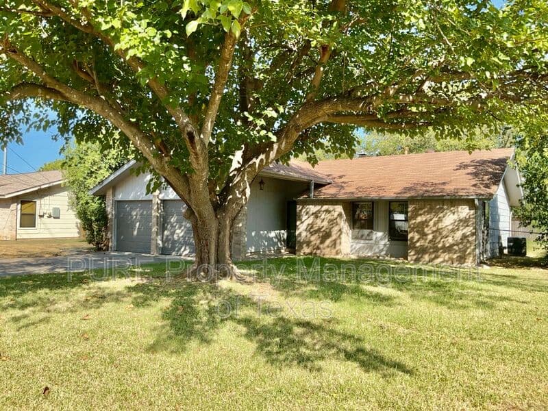 Georgetown House: 408 E Central