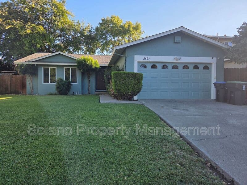 Fairfield House: 2827 Owens St
