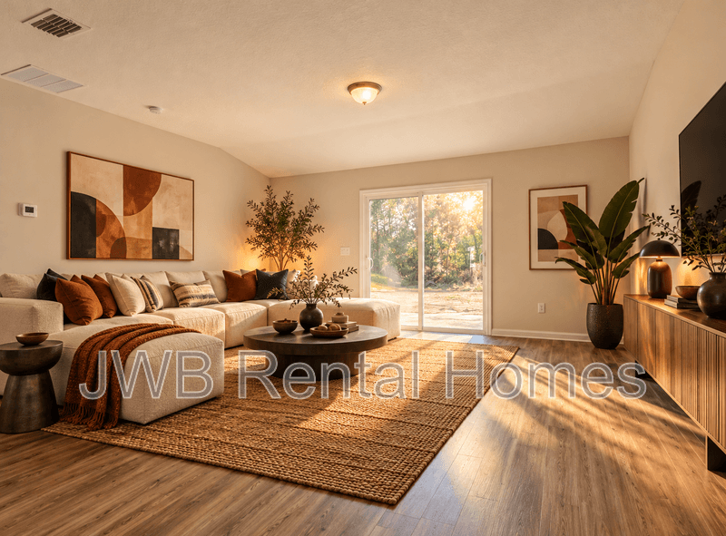Jacksonville House: 14067 Hollings St