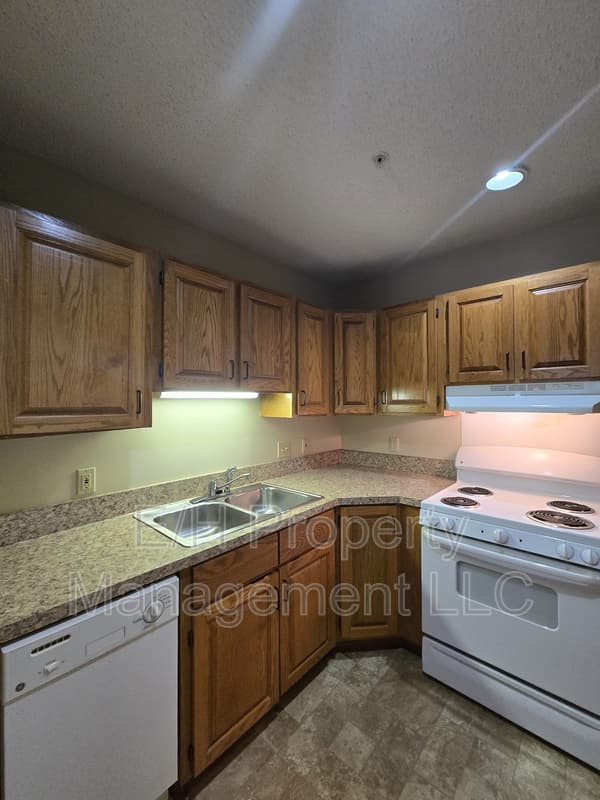 Wichita House: 2500 East 27th Street North