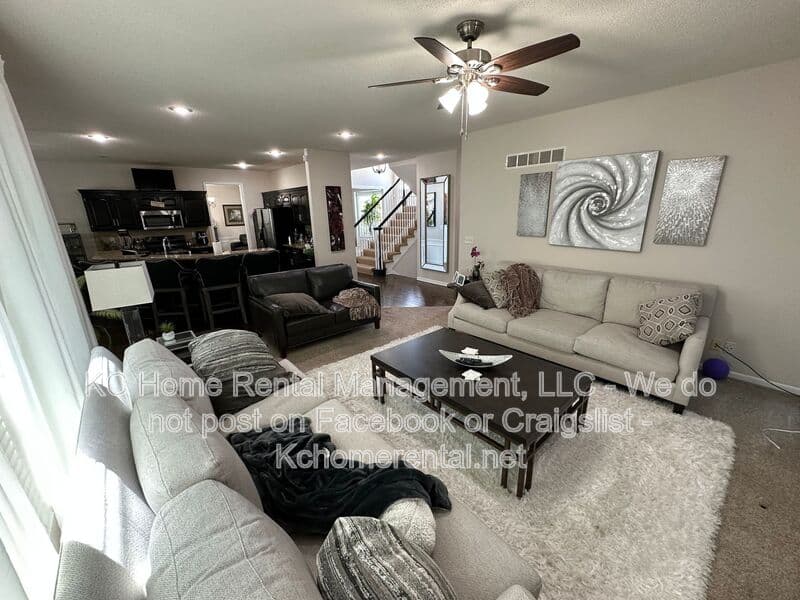 Overland Park House: 11429 W 142nd Ter