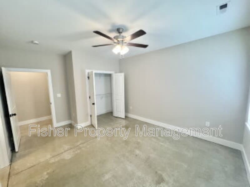 Richmond Condo: 1412 Rogers St