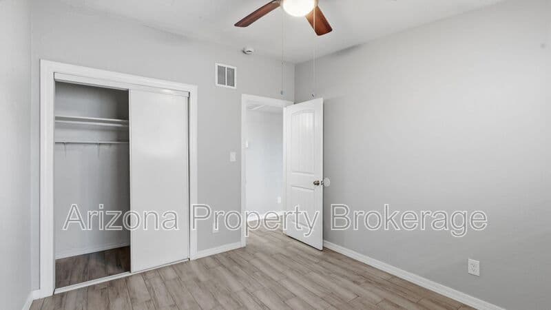 Phoenix Condo: 805 E. Turney Ave.