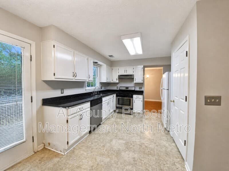 Johns Creek House: 5400 Taylor Road