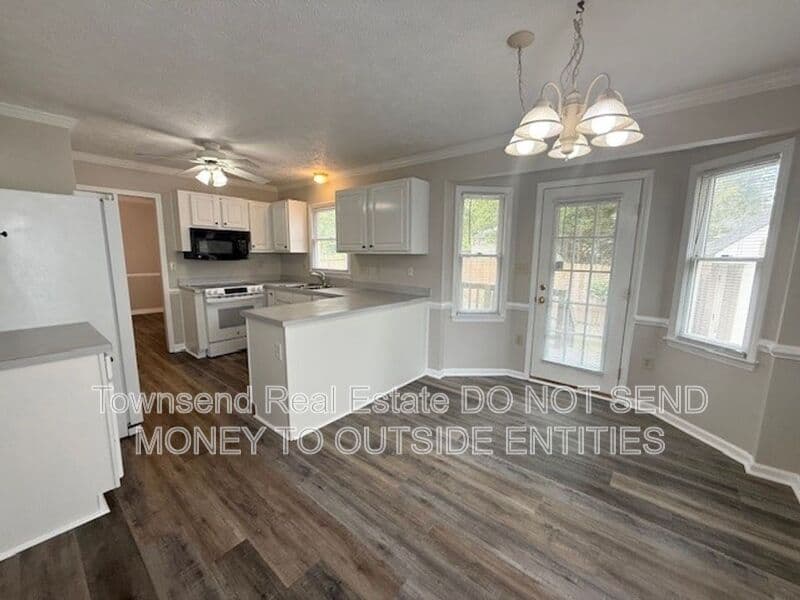 Fayetteville House: 2012 Fig Ct.
