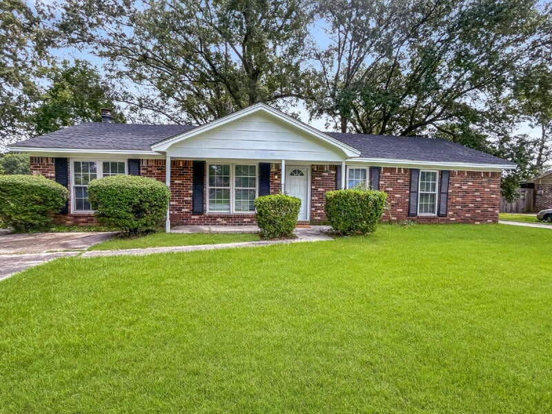 Pooler House: 1224 Crawford Way
