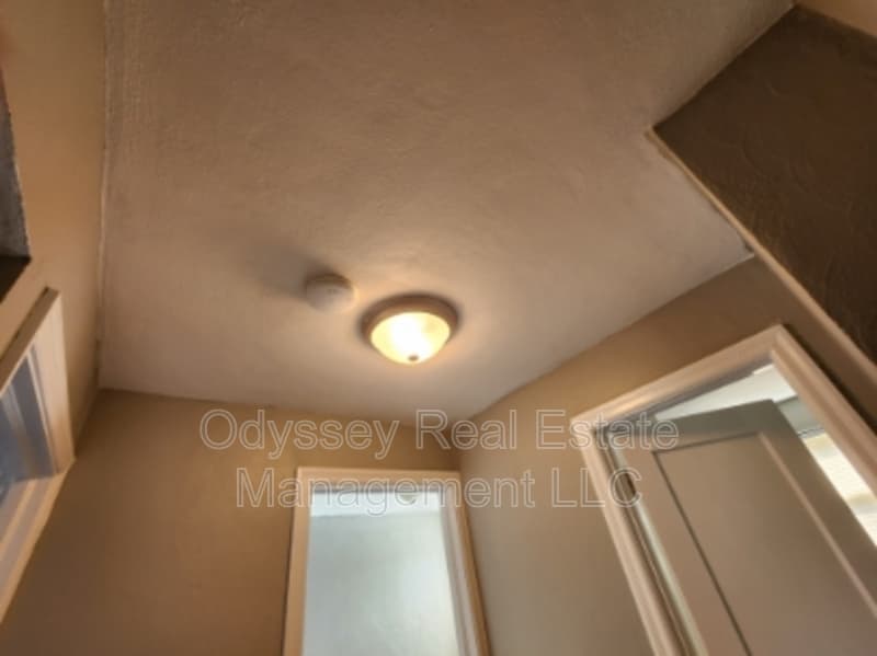 Wildwood Condo: 210 W. Spencer Ave