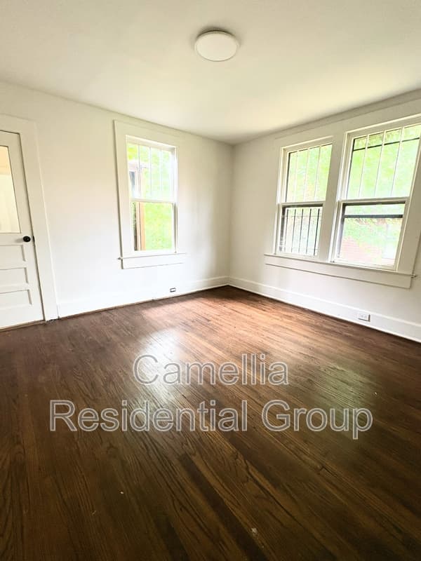 Birmingham House: 1120 15th Place Southwest