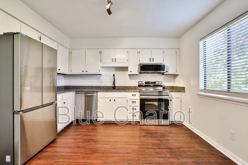 Durham Condo: 1000 Fargo Street