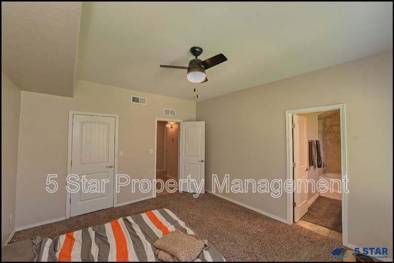 El Paso House: 373 Aidan Gordon Circle !!