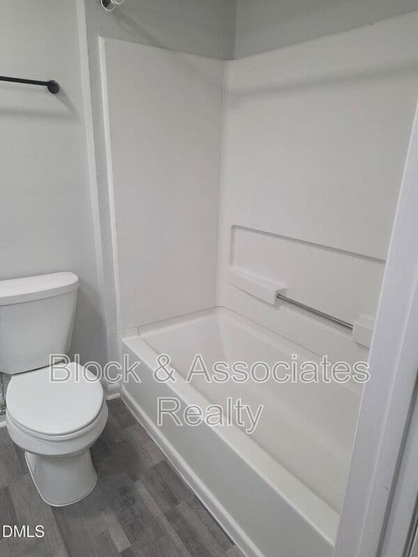 Raleigh Condo: 1411 Collegiate Cir
