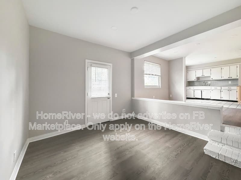 Jacksonville House: 5508 Moret Dr E