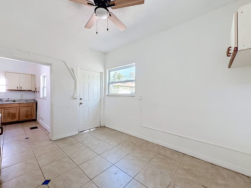 St. Petersburg House: 835 16th Avenue South