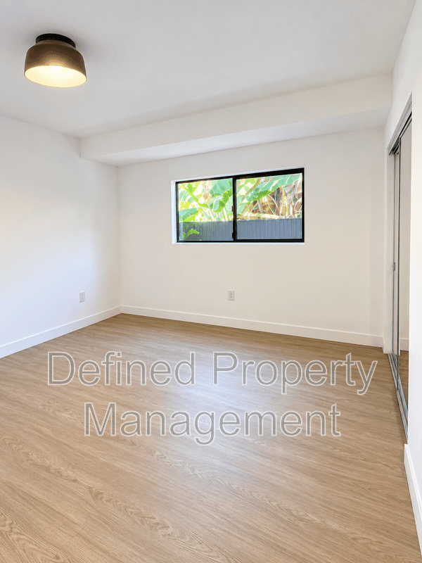 Los Angeles Condo: London 3415 - 3415 London Street Los Angeles, CA 90026