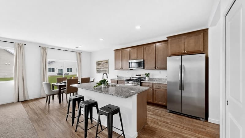 Pine Island House: 1804 Dale Place SE