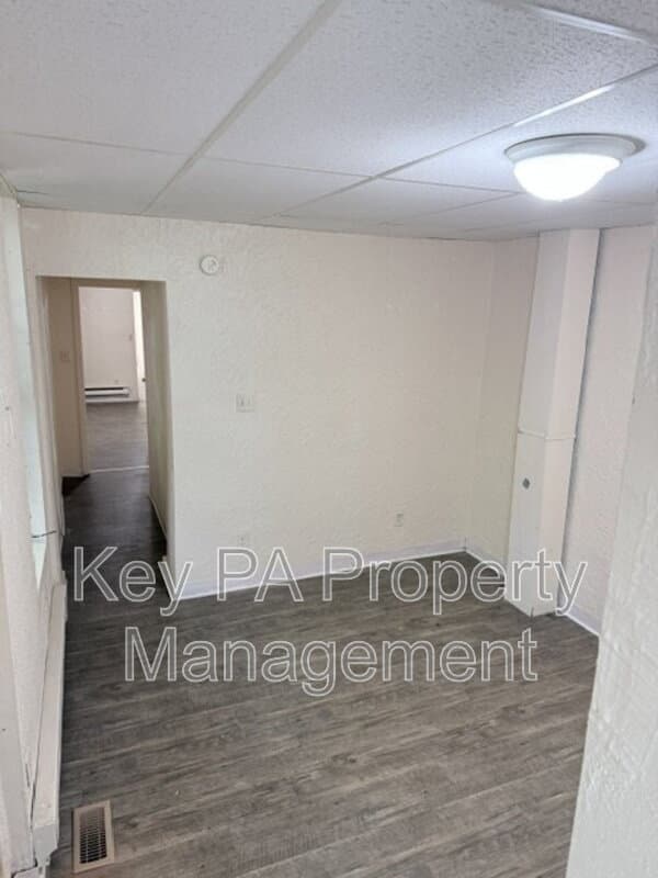 York Condo: 553 W King St