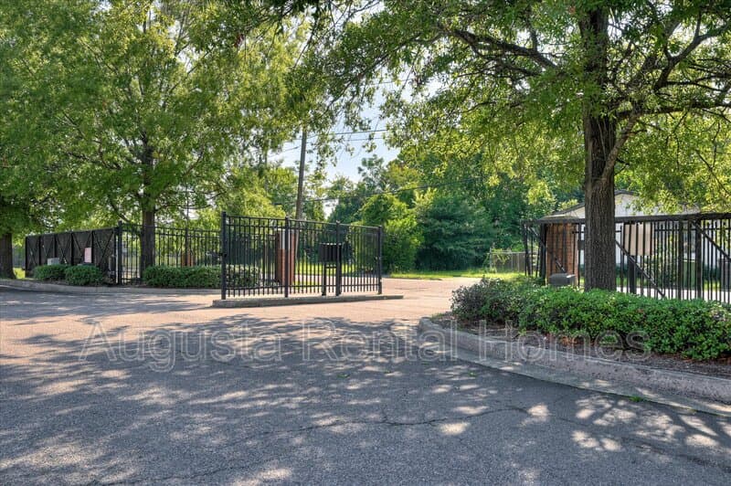 Augusta Condo: 1425 Lee Beard Way Unit 109