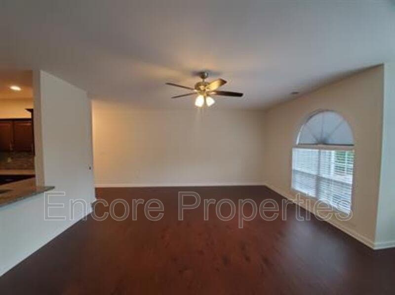 Greensboro Condo: 2608 Pennoak Lane