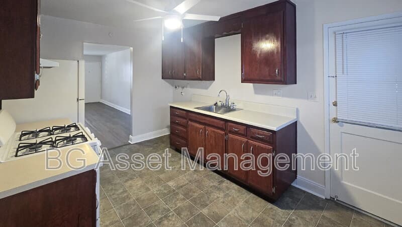 Berkeley Condo: 1600 Tyler Street