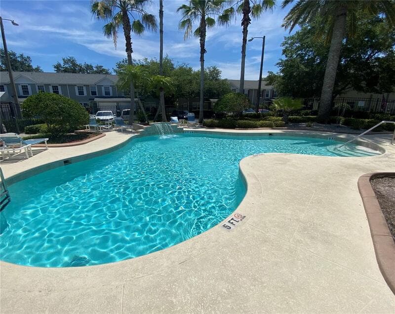 Largo Townhome: 8006 Thoroughbred Loop - 1