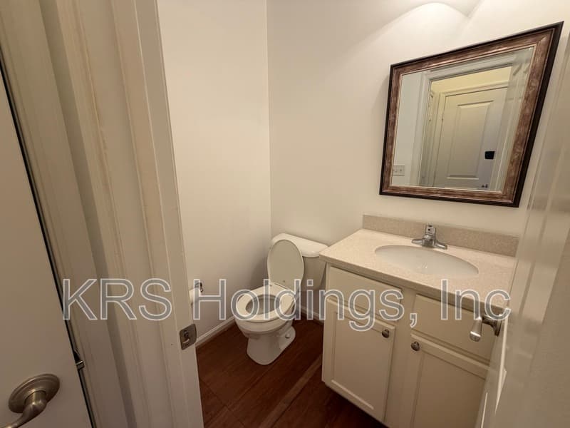Chesapeake Condo: 1517 Rollesby Way