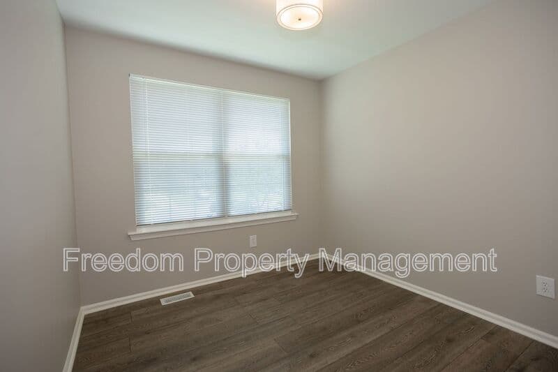 Manassas House: 10116 Wimbledon Ct