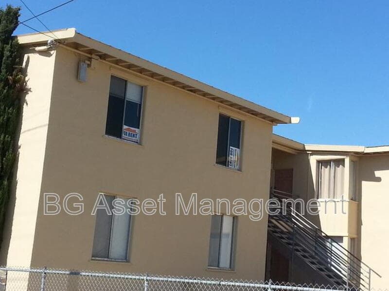 Richmond Condo: 1407 Visalia Avenue