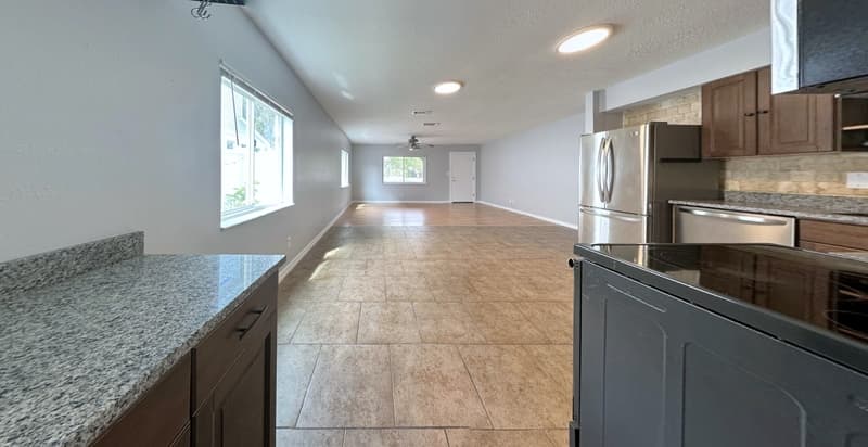 St. Petersburg House: 4367 19th Street North