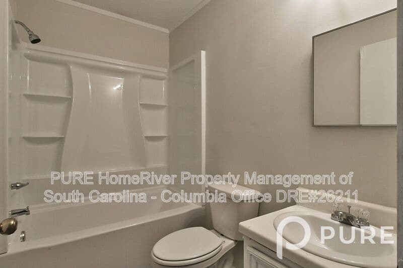 Columbia House: 1017 Rockymount Rd