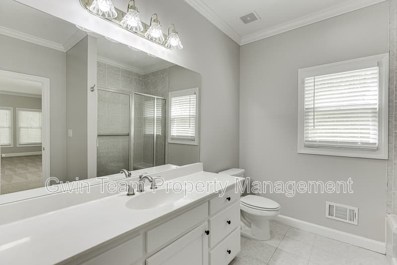 Duluth House: 9345 Riverclub Pkwy
