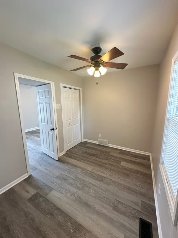 Wonder Lake House: 7425 Cedar Dr