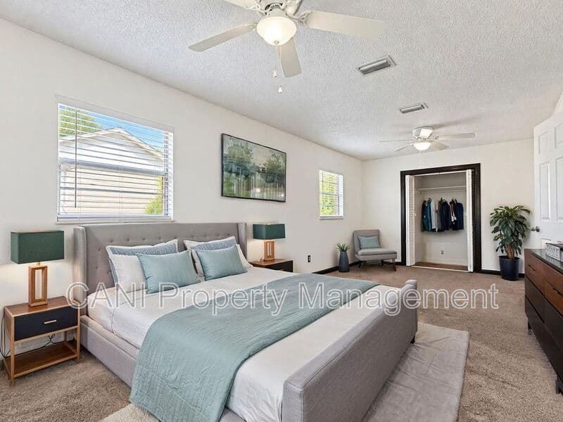Sanford House: 1003 W 9th Street