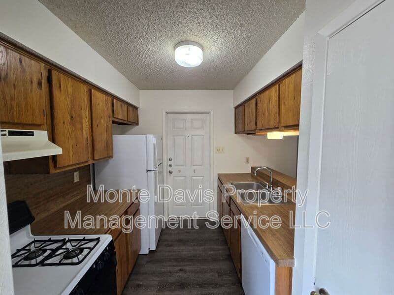 Austin Condo: 12005 Arrowwood