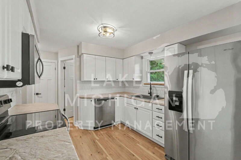 Jenison House: 1652 Oakbrook Drive