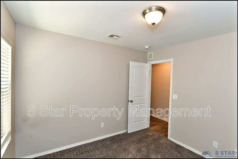 Horizon City House: 963 Aircoupe Way !!