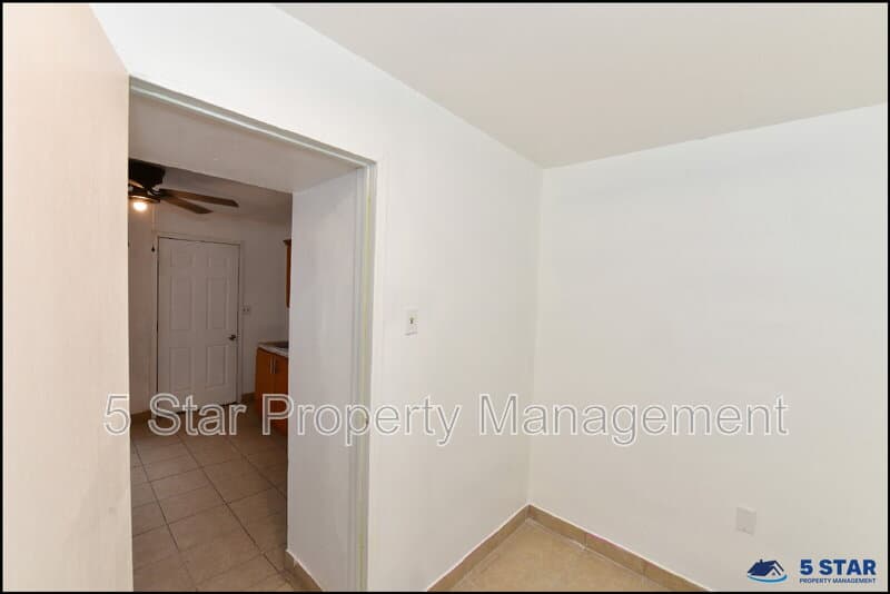 El Paso Condo: 1910 Olive Ave