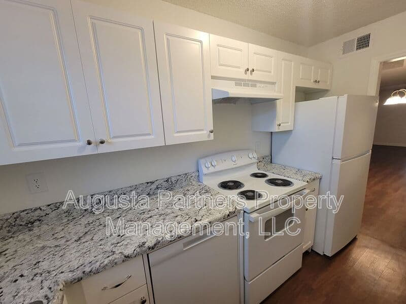 Augusta Condo: 777 Stevens Creek Road