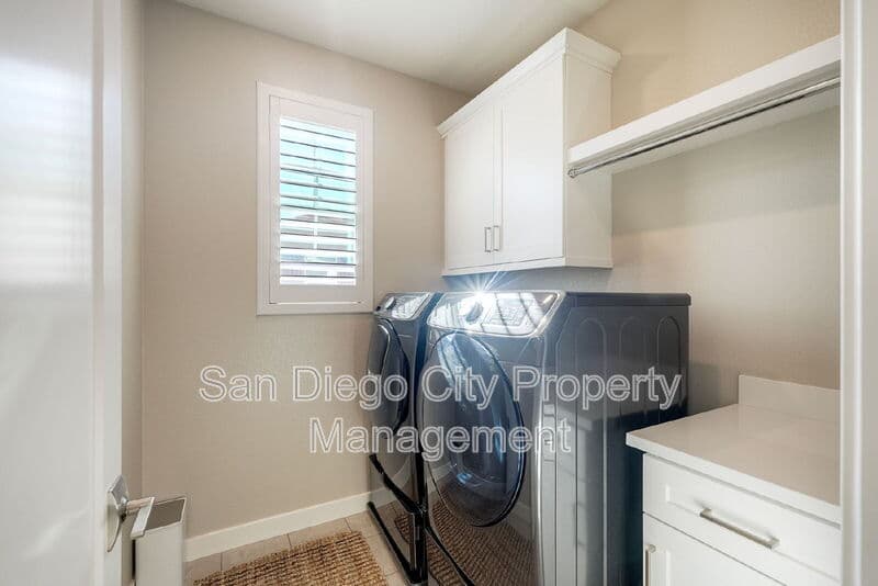 Carlsbad House: 1817 Artemisia Ct