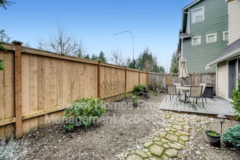 Issaquah House: 4764 244th Court Southeast